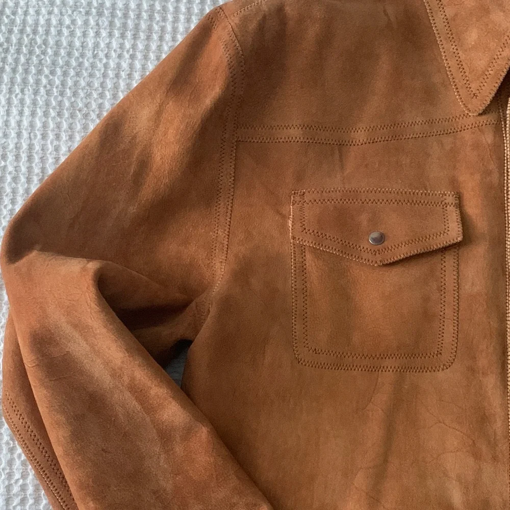 Earl Jeans Tan Suede Shirt Jacket - Picture 2 of 13